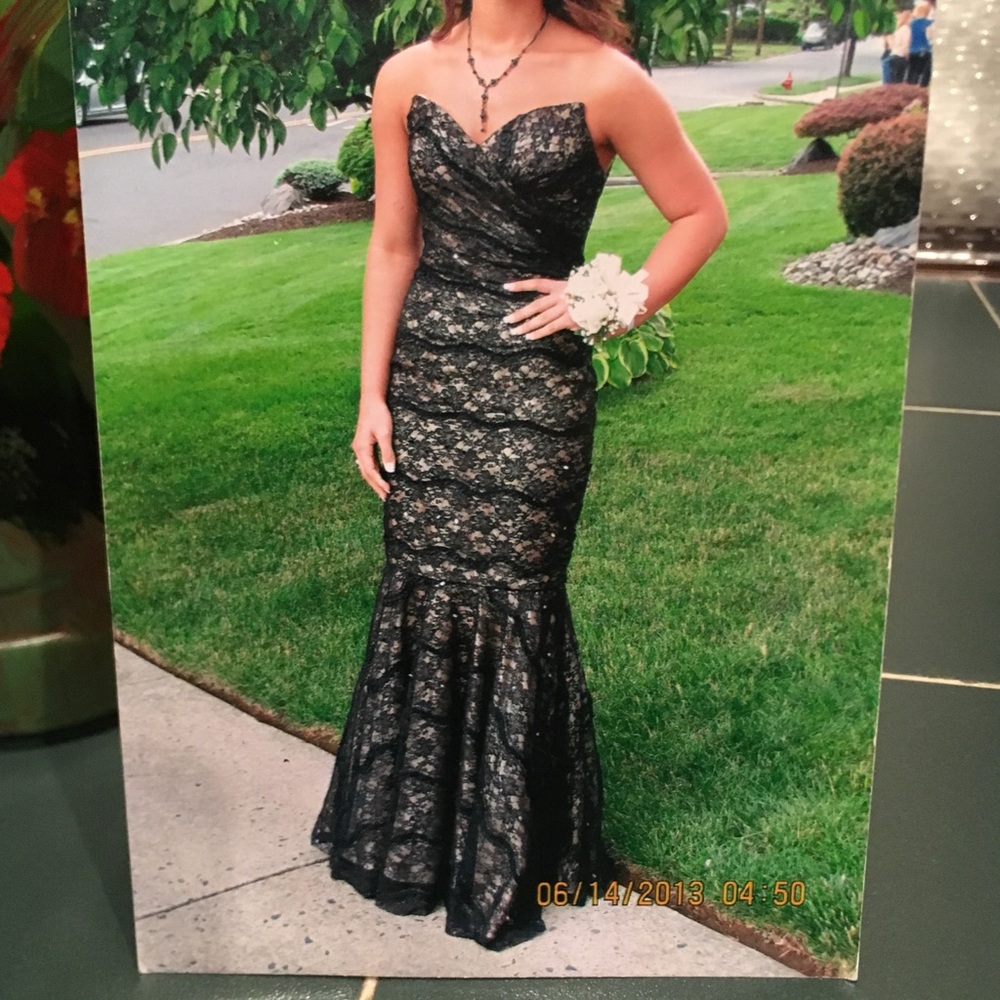 SALE!!!! Strapless Lace Evening Dress.